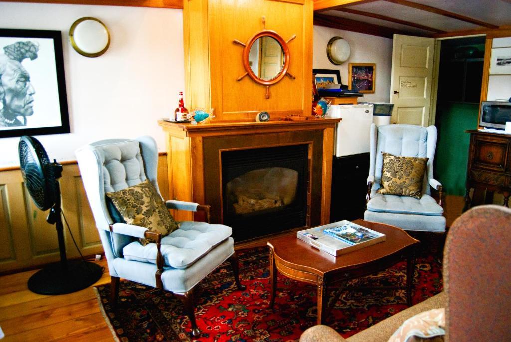 The Covington Houseboat Bed and Breakfast Saint Paul Exterior foto