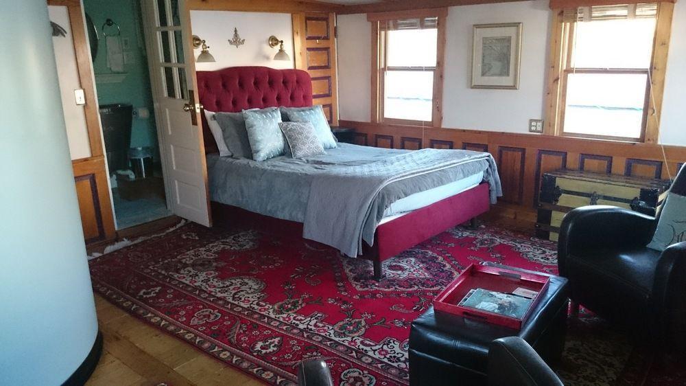 The Covington Houseboat Bed and Breakfast Saint Paul Exterior foto