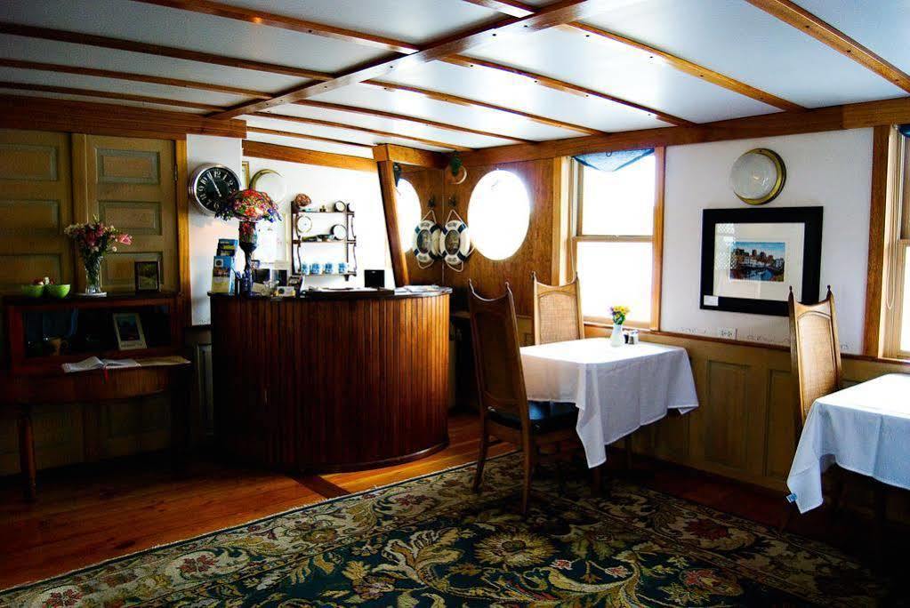 The Covington Houseboat Bed and Breakfast Saint Paul Exterior foto