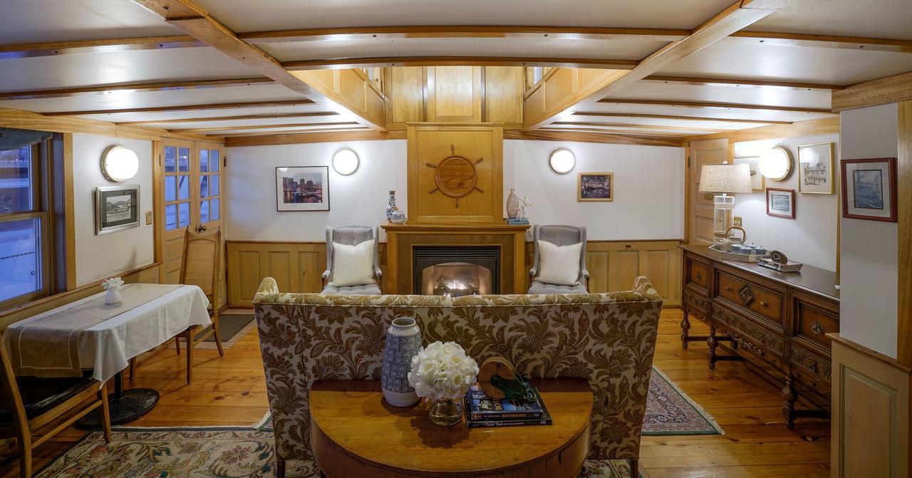 The Covington Houseboat Bed and Breakfast Saint Paul Exterior foto